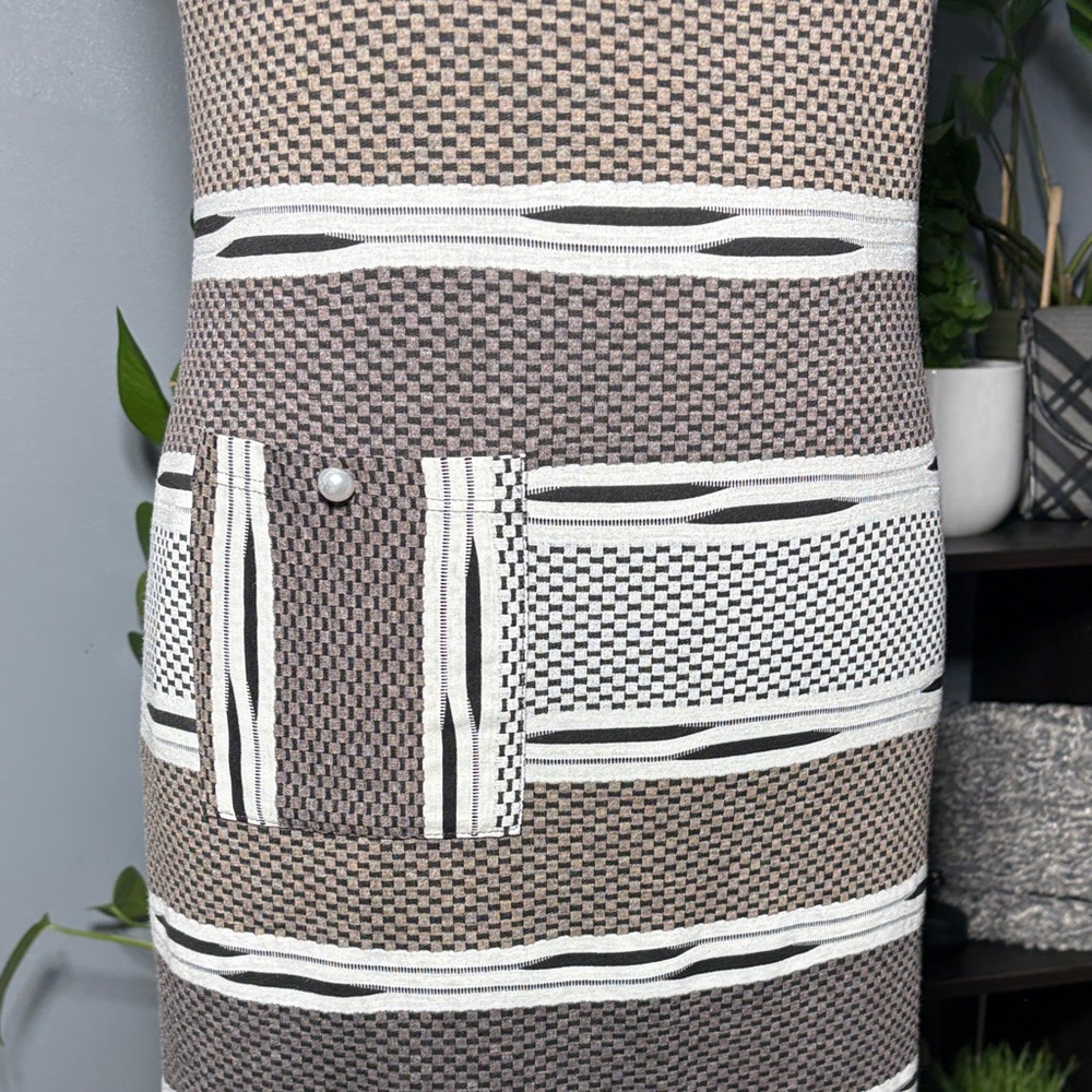 Papillon Blanc Monochrome and Patterned Sleeveless Dress - Picture 4 of 10